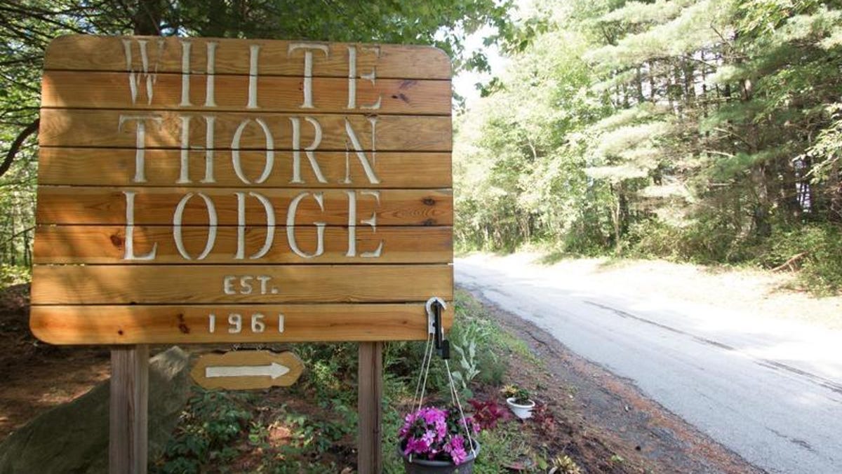 công viên White Thorn Lodge- nơi tổ chức giải bóng chuyền khỏa thân