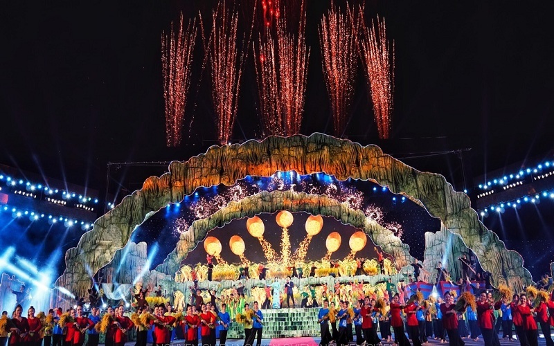 lễ hội Hang Động Quảng Bình